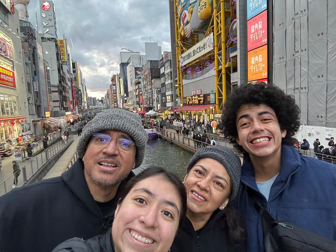 Francisco Rodríguez-Henríquez with family in Osaka